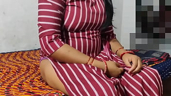 Indian housewife with a sexy ass and chubby body gets naughty on camera